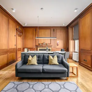 Apartment Destiny Scotland - Distillers House, Edinburgh
